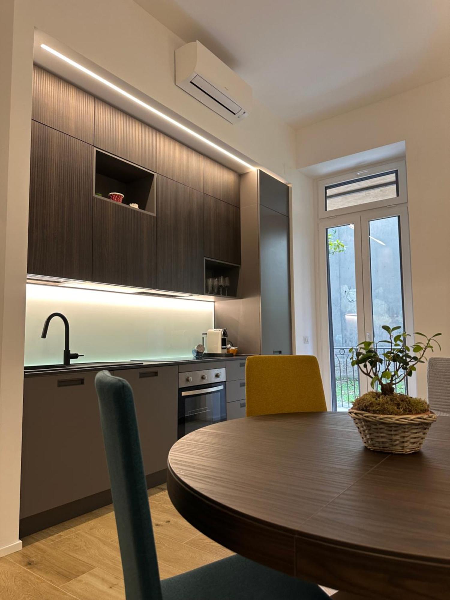 Lr Deluxe Apartments - Porta Venezia - Bilocale Con Giardino Privato Milano Eksteriør billede