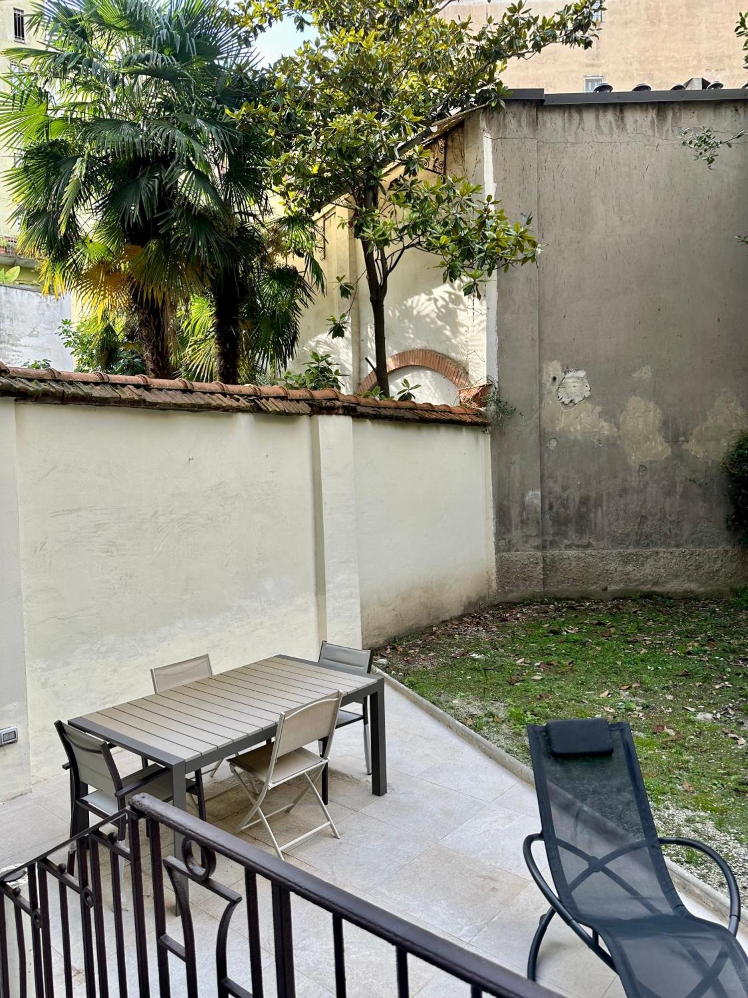 Lr Deluxe Apartments - Porta Venezia - Bilocale Con Giardino Privato Milano Eksteriør billede