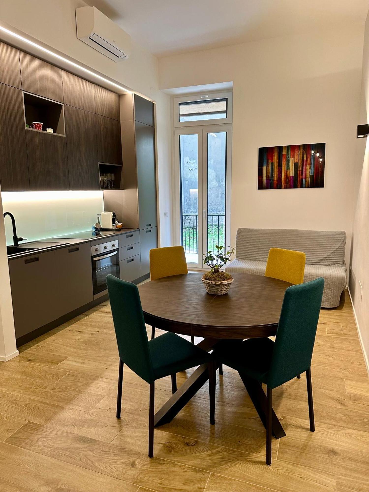 Lr Deluxe Apartments - Porta Venezia - Bilocale Con Giardino Privato Milano Eksteriør billede